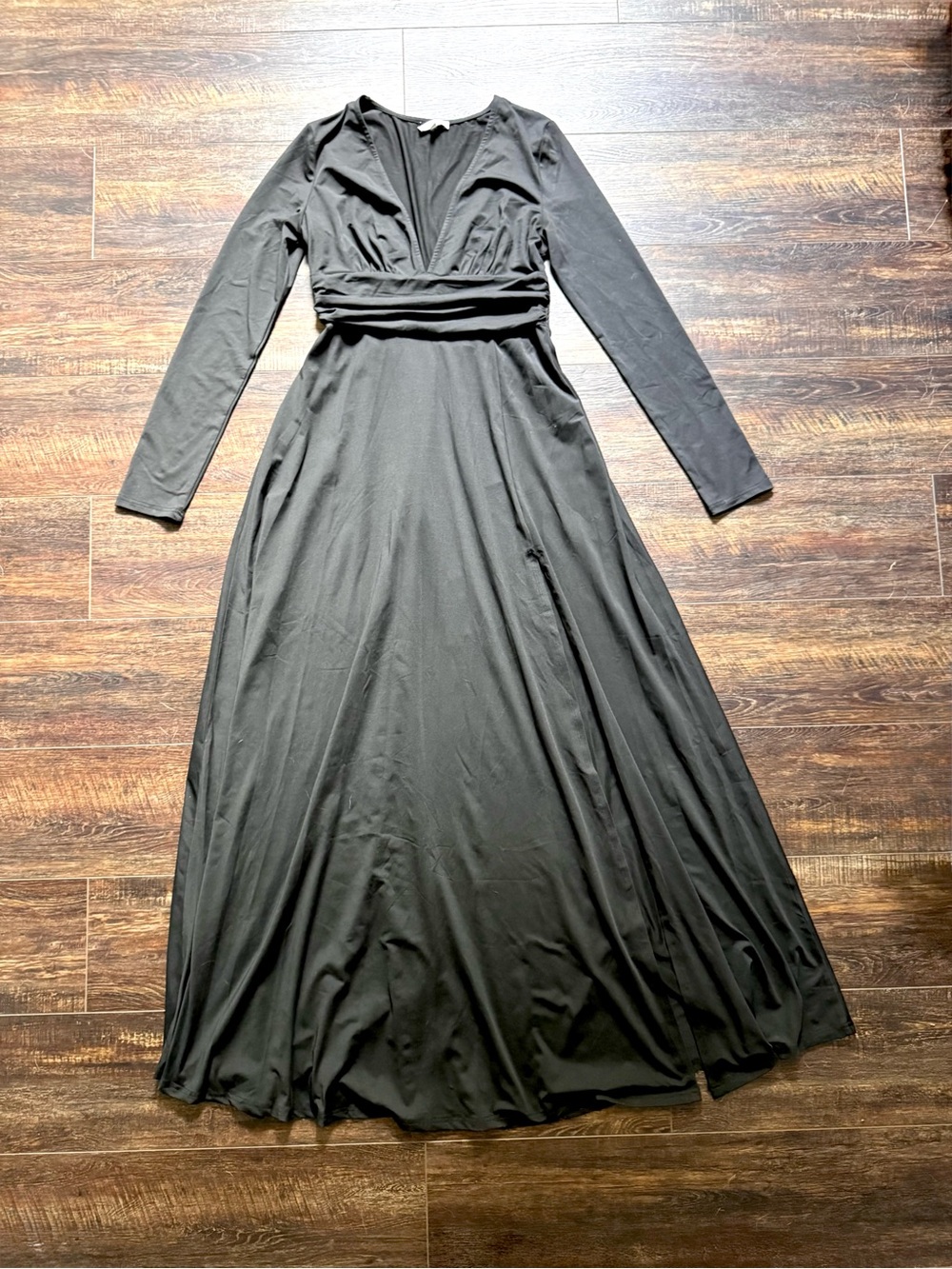 Baltic Born Black Deep V Long Sleeve Ruched Maxi Dress L - Picture 7 of 9